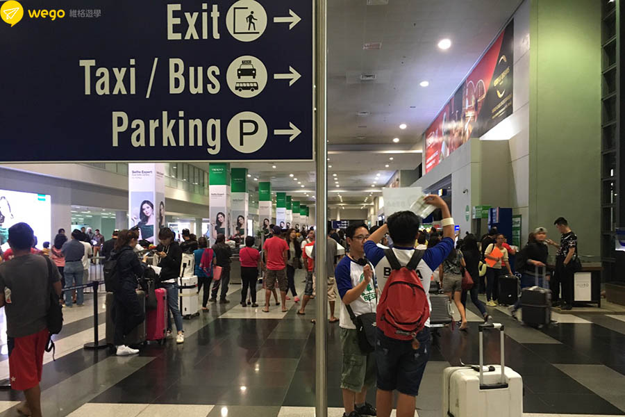 碧瑤遊學馬尼拉接機 前往外面BAY7尋找接機人