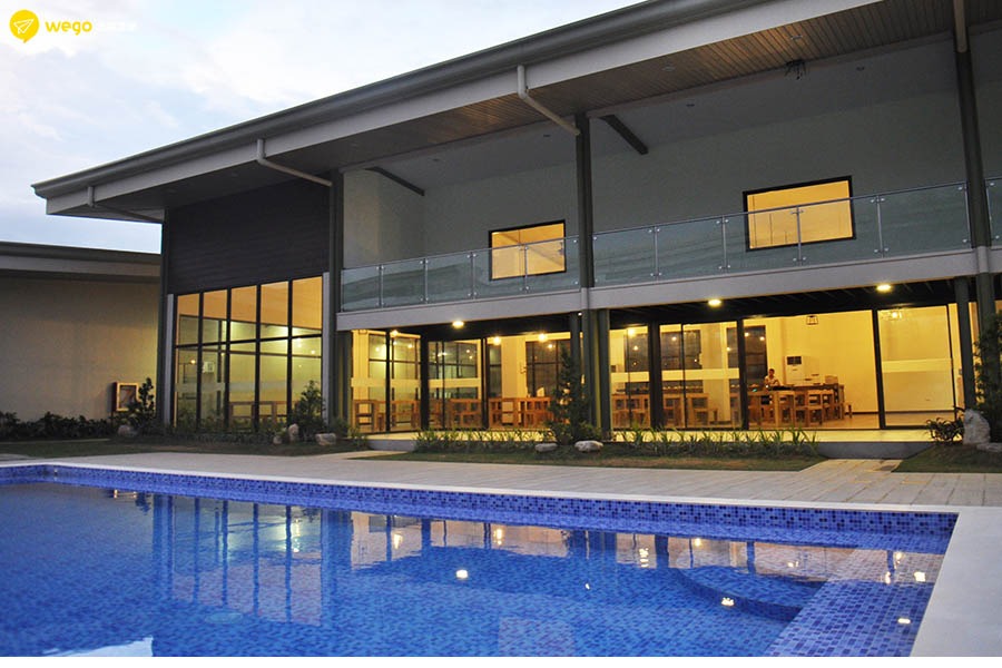 I.BREEZE 宿霧語言學校-游泳池2