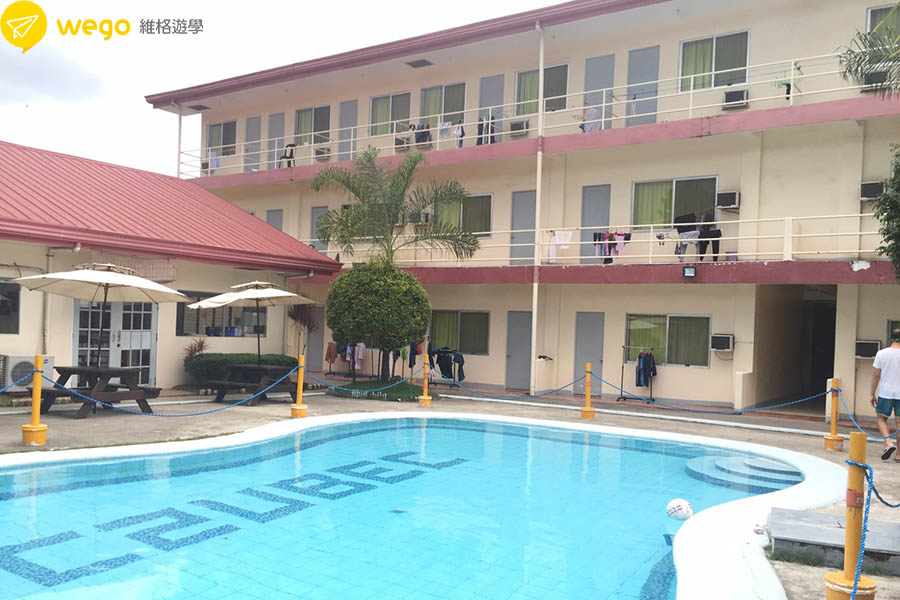 -宿霧日系語言學校C2-PEI來參訪C2日系語言學校-小而巧-CP值超高-泳池