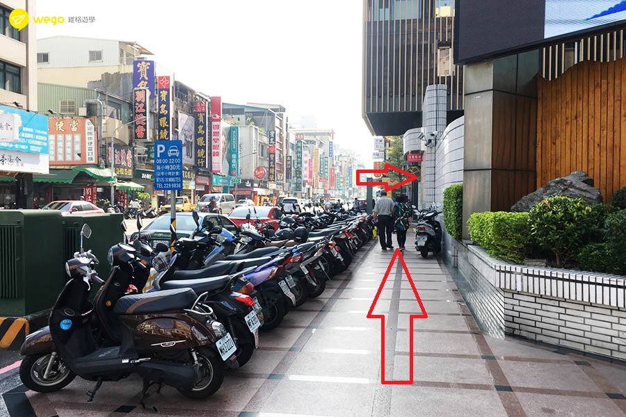 EV 宿霧語言學校-花園 如何前往-Wego維格遊學高雄辦公室-往前走到hotel右轉