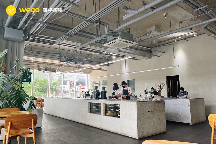 Tightrope Coffee Interior