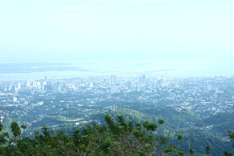 Tops lookout 宿霧全景 Tops lookout 宿霧全景