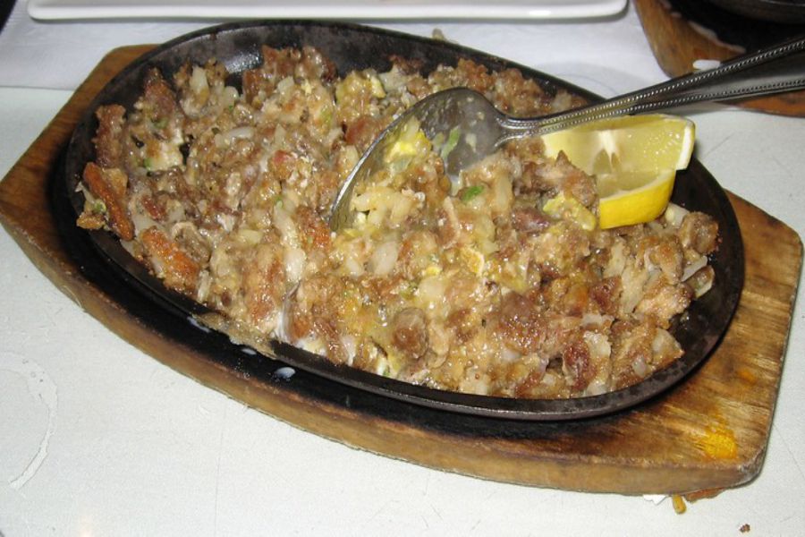 招牌 Sisig 鐵板豬肉