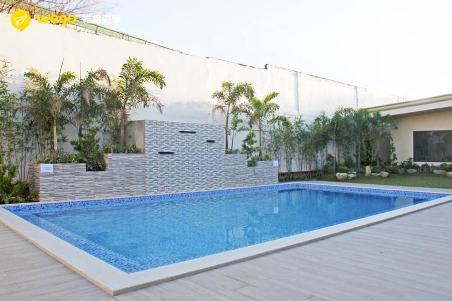 推薦10大網美最愛的菲律賓語言學校-ibreeze語言學校-泳池