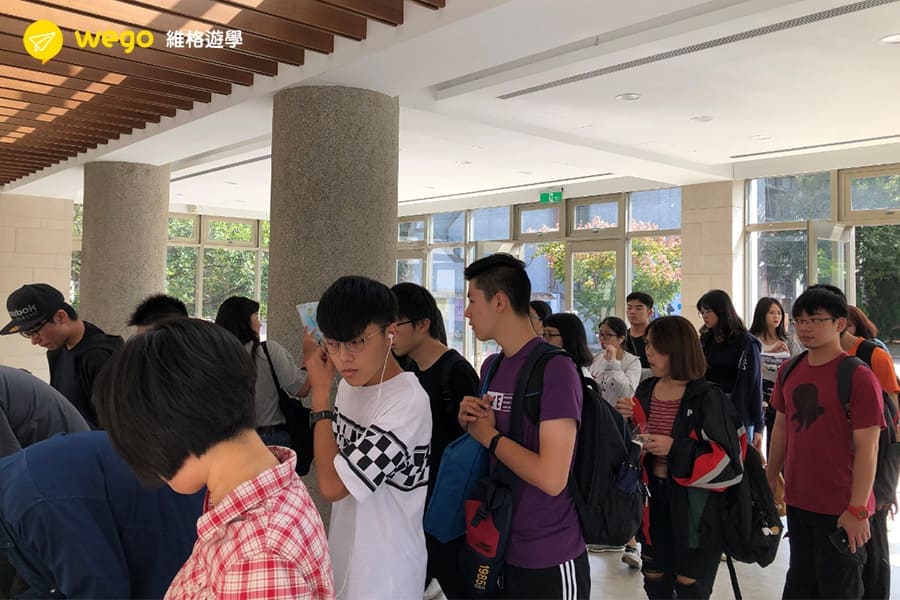 校園巡迴講座 – 中華大學-菲律賓遊學-學生爆棚 校園巡迴講座 - 中華大學-菲律賓遊學-學生爆棚