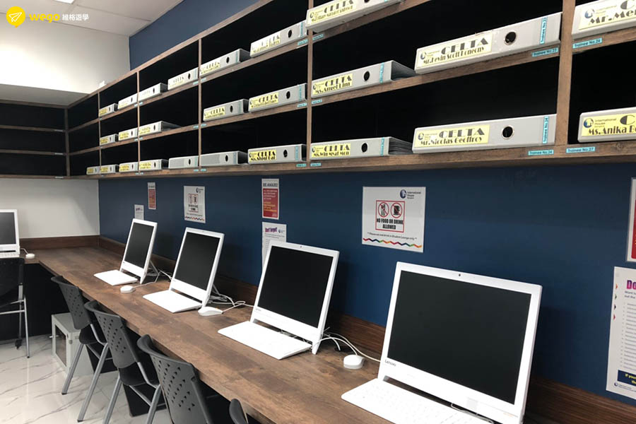 泰國ih曼谷語言學校-電腦教室可以提供學生查資料