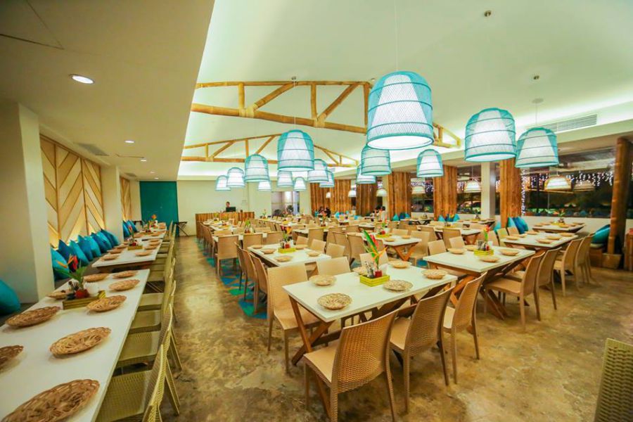 House of Lechon 室內座位